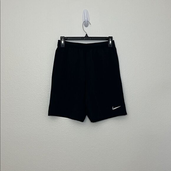 Nike Dri Fit Training Shorts Black Size Youth Large - Picture 1 of 10